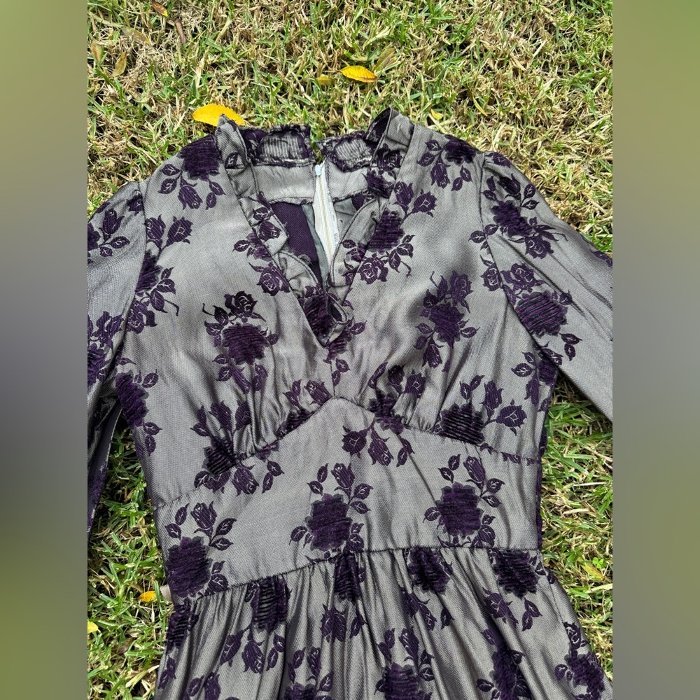70s Vintage Victorian Revival Silver Floral Maxi Dress Sz Sm - Picture 3 of 9